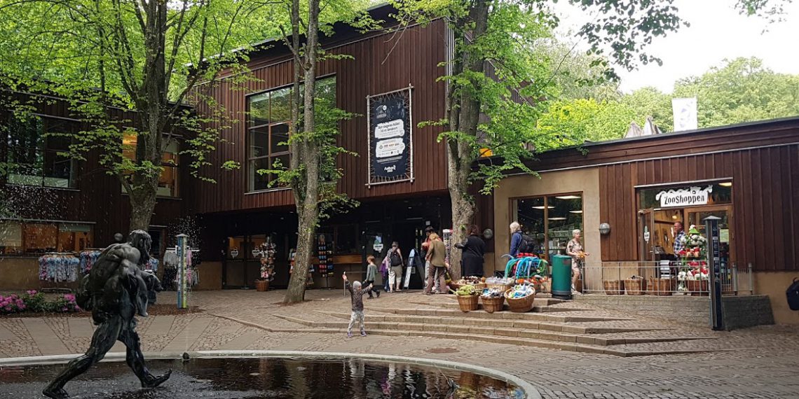 Ferie i Danmark? Kom i Aalborg Zoo til halv pris!