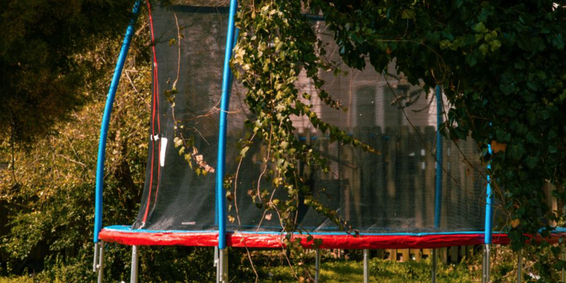 Mange skader kunne være undgået: Derfor kommer tusindvis af børn kommer til skade på trampoliner
