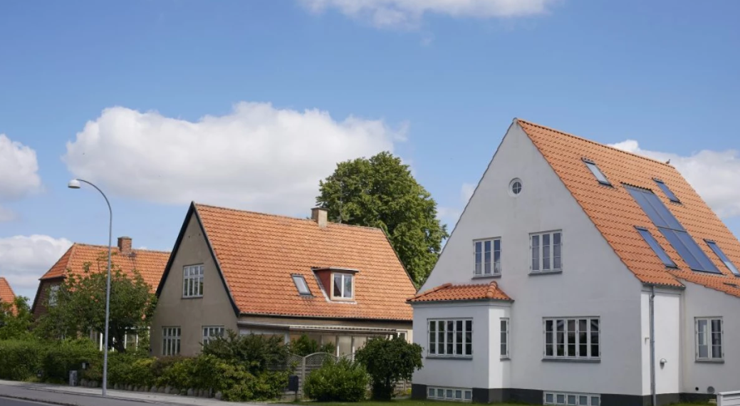 Færre sætter boligen til salg under coronakrisen – nu er derfor et godt tidspunkt at sætte til salg