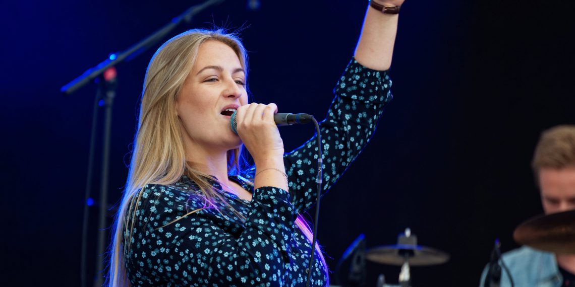 Koncert med fremadstormende Amalie Thørholm
