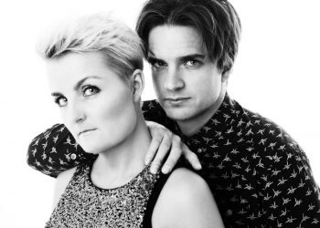 Dressed for Roxette fremtryller 90’er nostalgi i helt nye højder