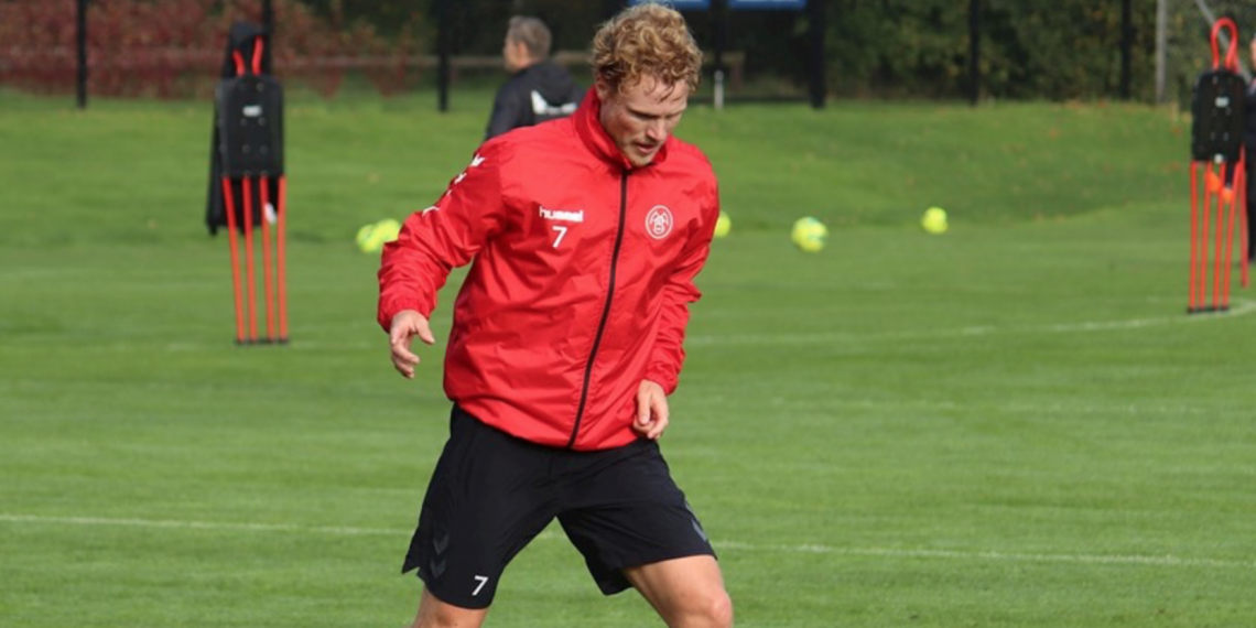 Hiljemark foran AaB-debut
