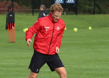 Hiljemark foran AaB-debut