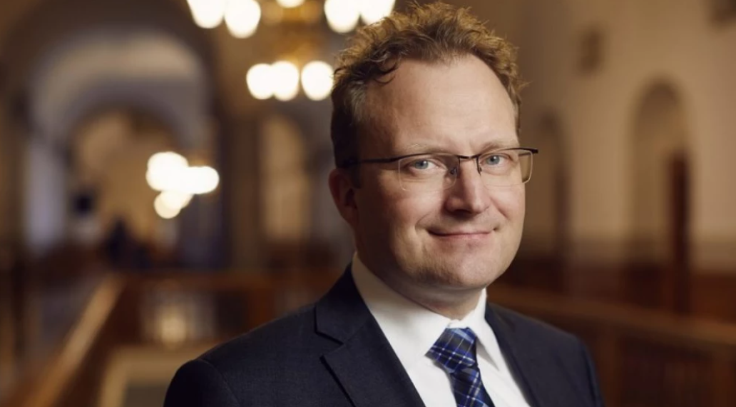 Skævvredne boligpriser skal løses med massiv decentralisering