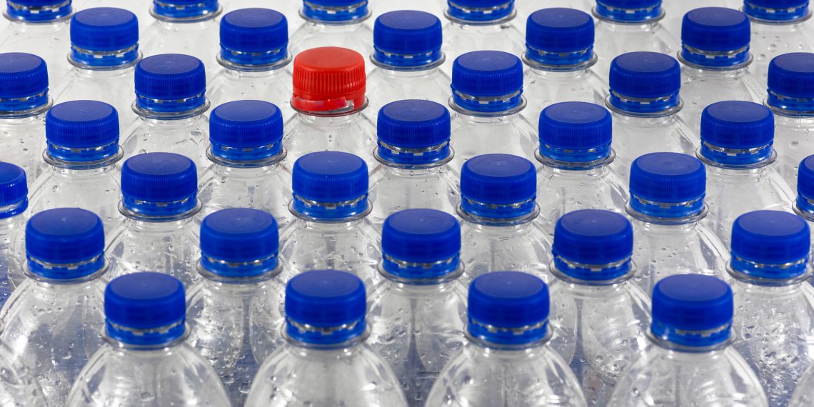 Der er nu en tredjedel genanvendt plast i danske plastflasker