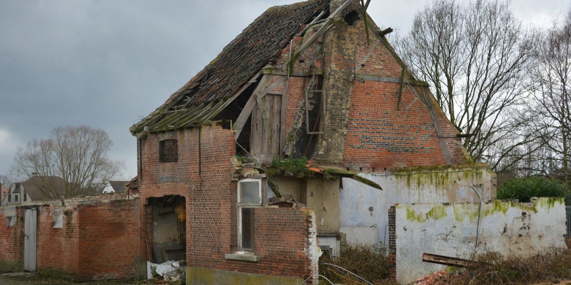 Flere penge til nedrivning af forfaldne huse i landdistrikterne