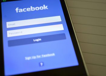 Facebook ramt af nedbrud