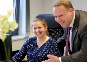 Regler for ansættelse af fleksjobbere i ægtefællers virksomheder bliver lempet