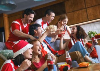 Kom helt tæt på FIFA World Cup™ trofæet
