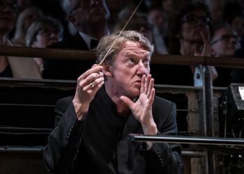 Ung dansk cellostjerne med symfoniorkestret