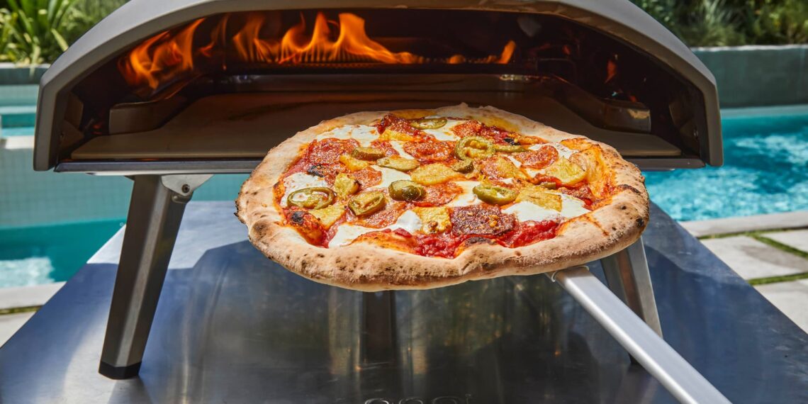 Ny pizzaundersøgelse kaster lys over nordjydernes had-kærligheds-forhold til pizza toppings: En ægte nordjysk pizza