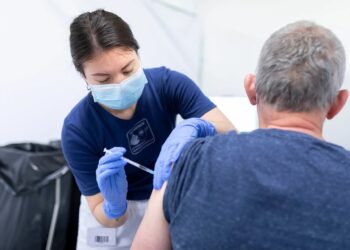 Det går godt med at få de ældste vaccineret