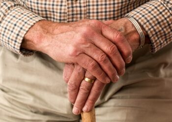 Analyse: Singlerne halter fortsat efter par på pensionsfronten