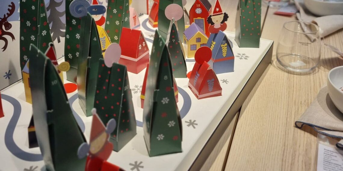 Julehyggen spreder sig i IKEA Aalborg: kom til hyggelige arrangementer hele december