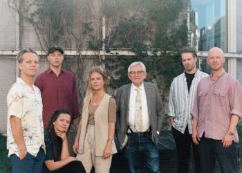 Musikalsk konstellation gæster Aalborg med anmelderrost album