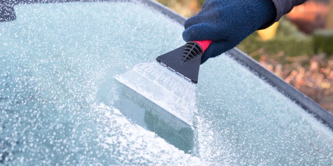 Fire oversete vinter-vaner der slider ekstra på bilen