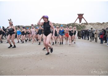 Iskold tradition- kom til nytårsbad på Blokhus Strand