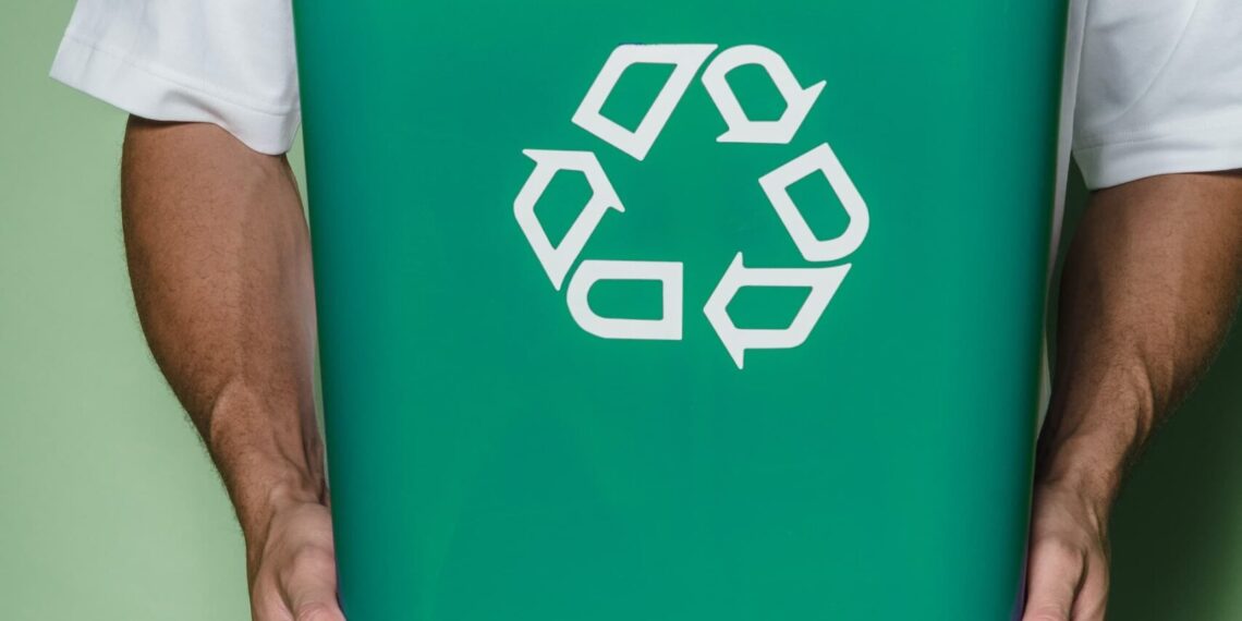 Spar Nord er den første nordjyske virksomhed til at genanvende papirhåndklæder