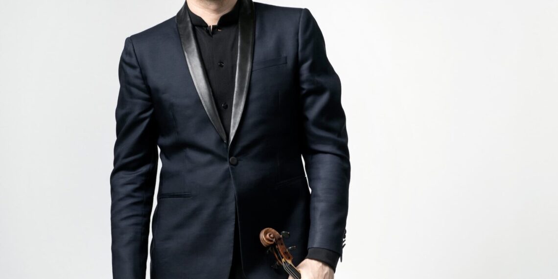 Den internationale violinstjerne Joshua Bell spiller Paganinis krævende Violinkoncert