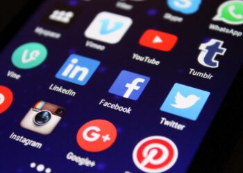 Sociale medier påvirker unges sociale liv og trivsel på godt og ondt
