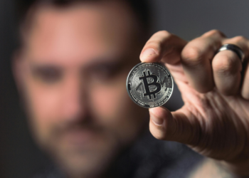 Bitcoin nær historisk milepæl giver øget interesse på kryptomarkedet