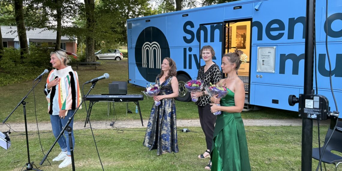 Sommervarme og opera begejstrede i Aabybro og Fjerritslev