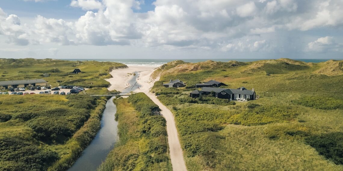 Sommerhusejere kan fra næste år tjene over 50.000 kroner skattefrit på udlejning