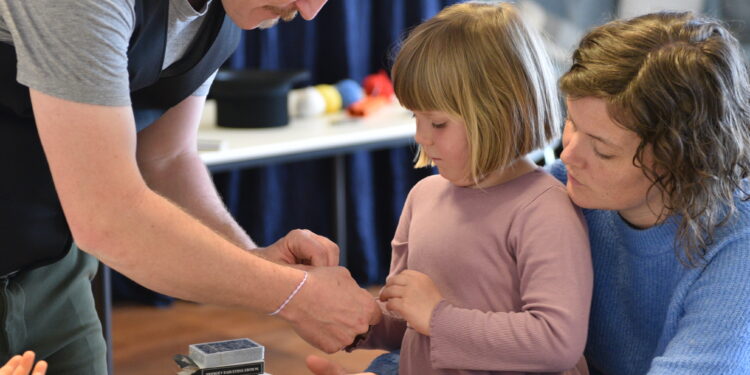 Blokhus Vinterfestival: Magisk onsdag med is, leg og trylleri
