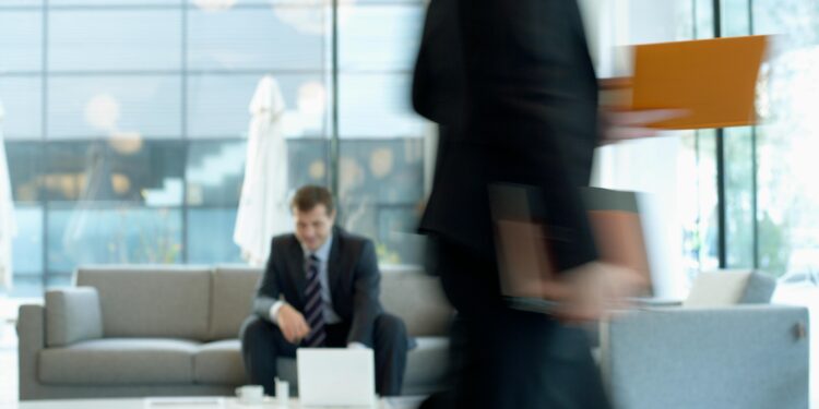 Sådan finder du en boligadvokat i Danmark