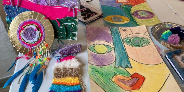 Sommerkunstskole 2026: Fem dages fordybelse i kunst og krea